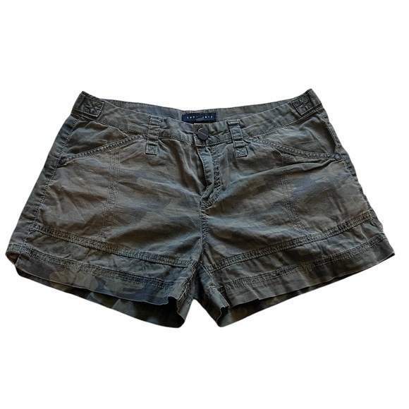 Sanctuary Pants - Sanctuary Camo Shorts Size 26